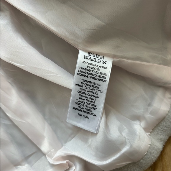 ‼️ SOLD ‼️ Tahari Baby pleated pea coat - Picture 5 of 6